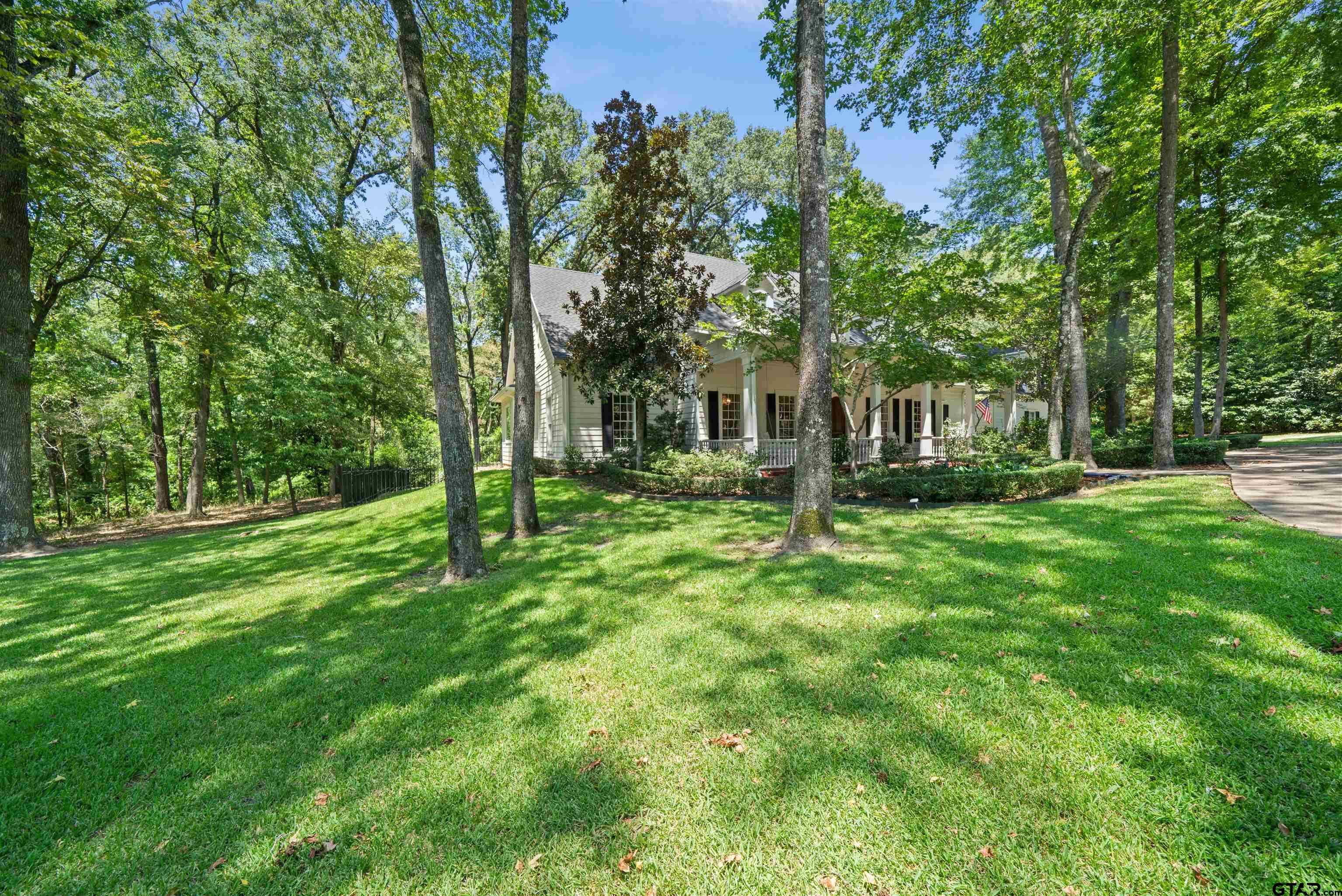 photo 3: 3889 Brighton Creek Circle, Tyler TX 75707