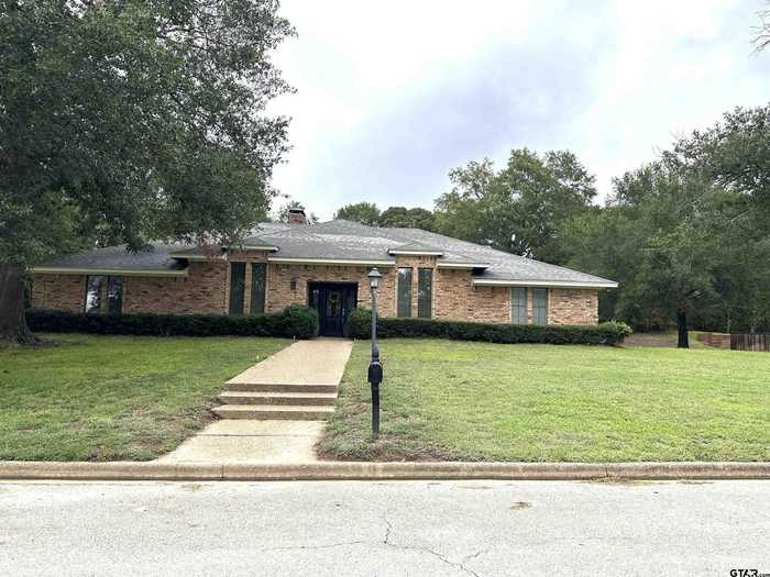 photo 1: 1806 Meadowhill, Jacksonville TX 75766