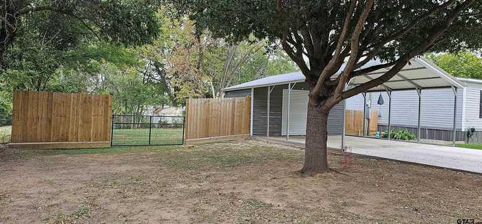 photo 2: 24559 Pecan Drive, Frankston TX 75763