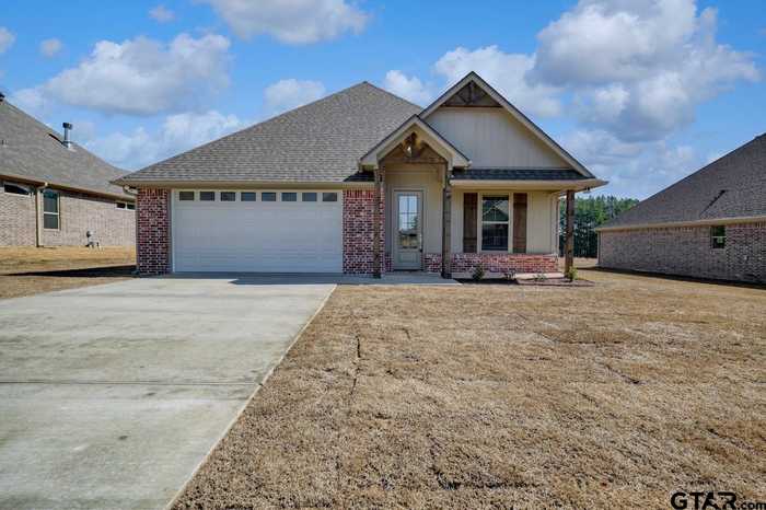 photo 1: 15033 High Country Acres Ln, Tyler TX 75706