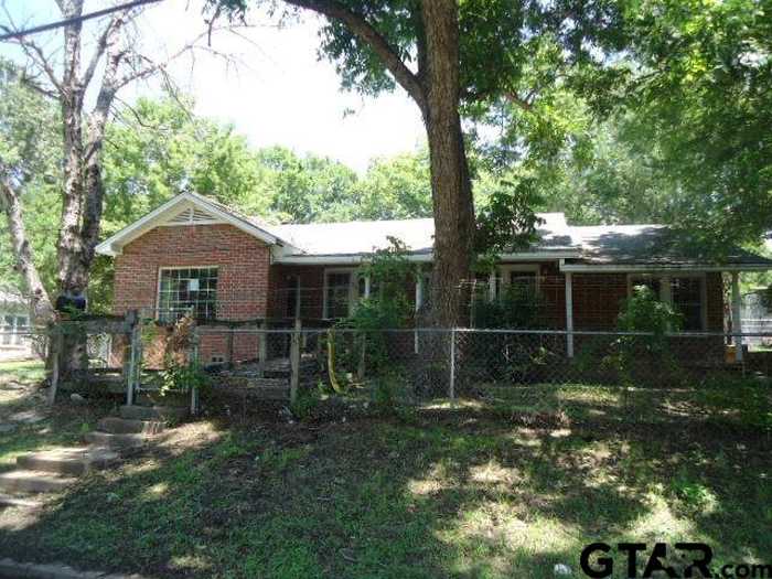 photo 1: 706 N Henderson St, Rusk TX 75785