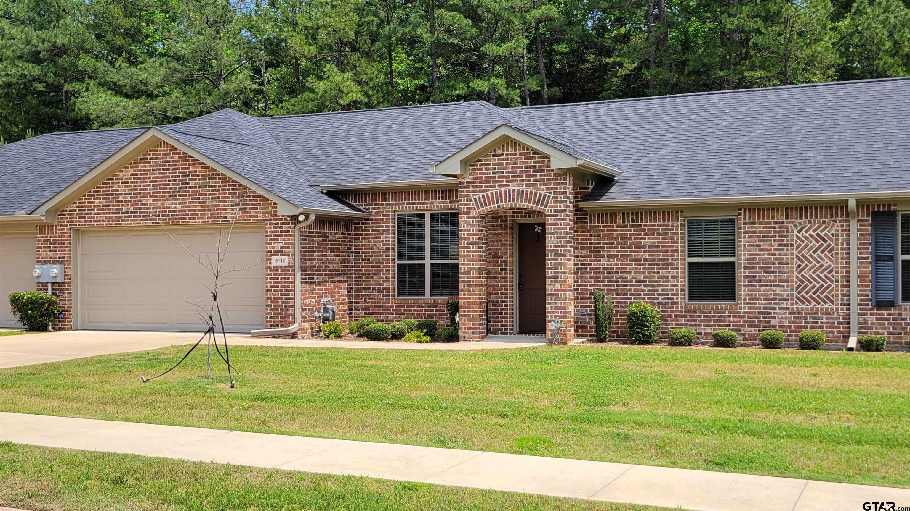 photo 2: 5112 Shiloh Ridge Drive, Tyler TX 75703