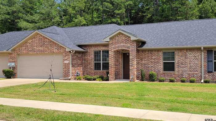 photo 2: 5112 Shiloh Ridge Drive, Tyler TX 75703