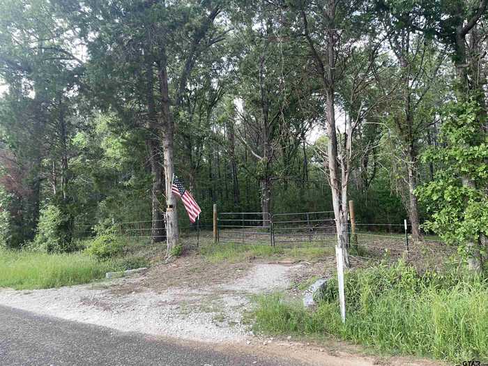 photo 1: 2870 County Road 2604, Alto TX 75925