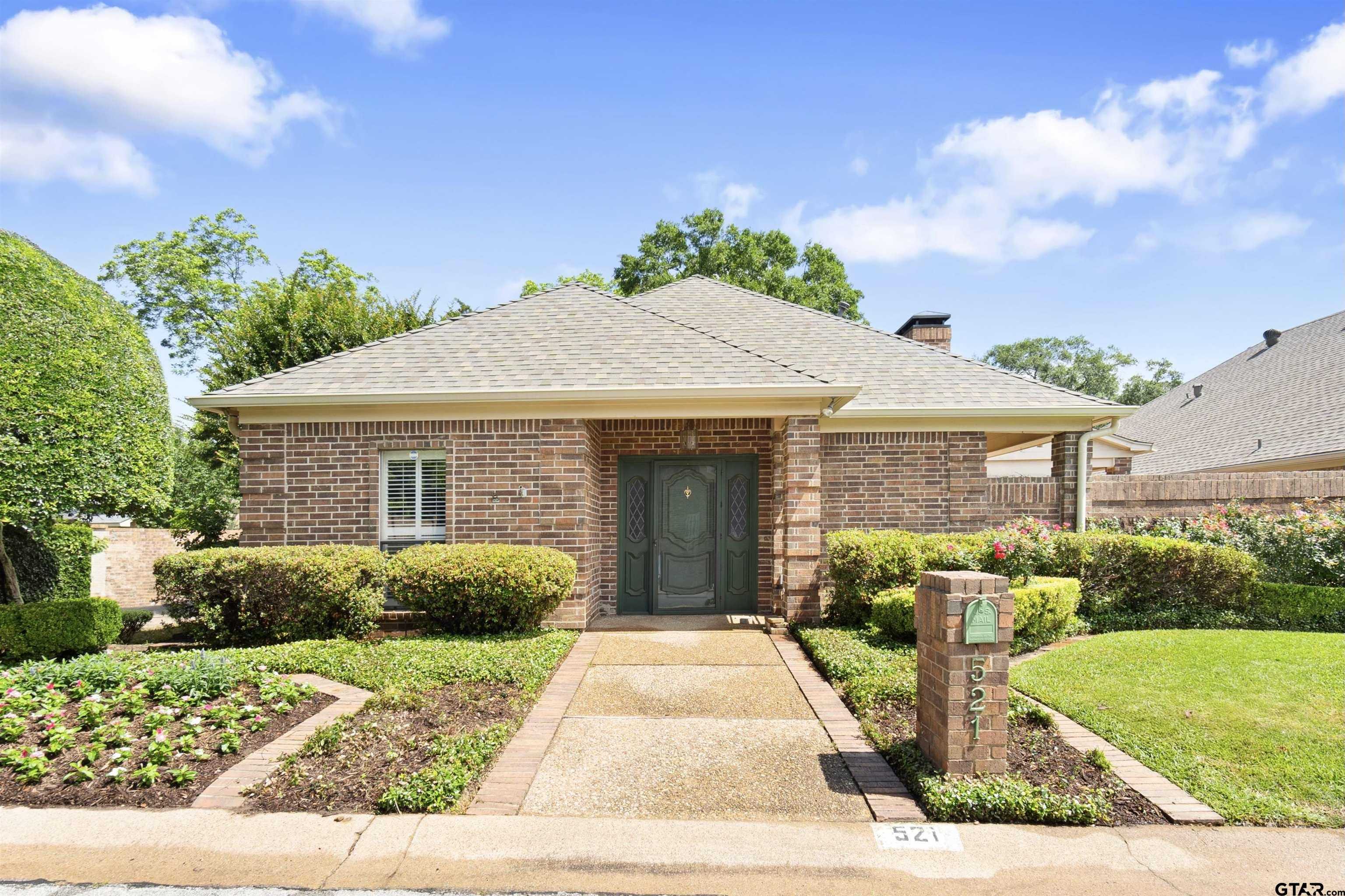 photo 1: 521 Buckingham Place, Tyler TX 75701