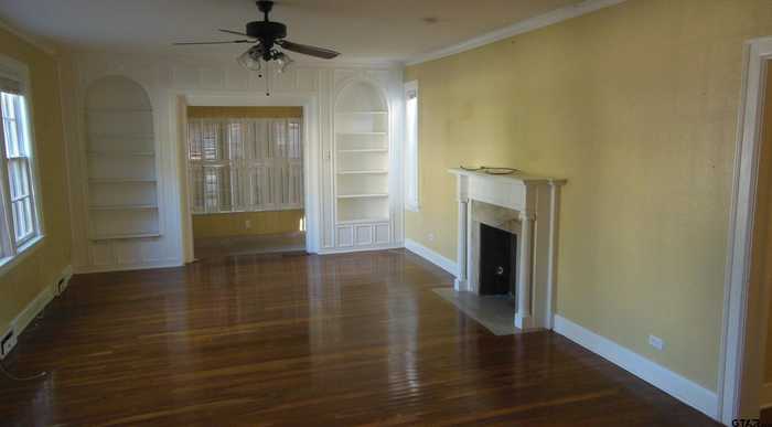 photo 2: 208 W Phillips Street, Apt 100, Tyler TX 75701