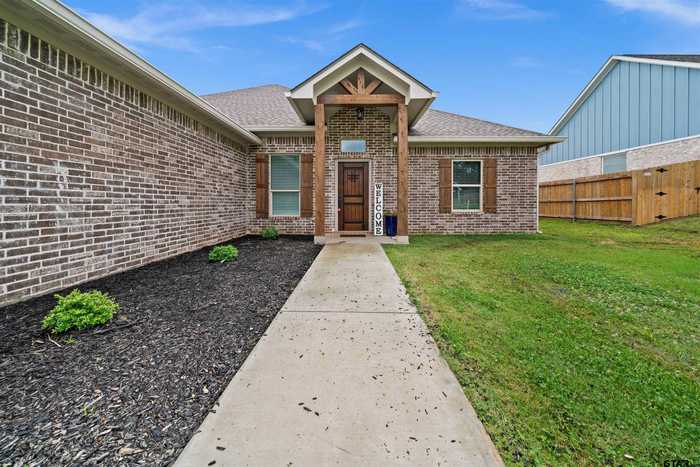 photo 1: 118 Rose Row, Winona TX 75792