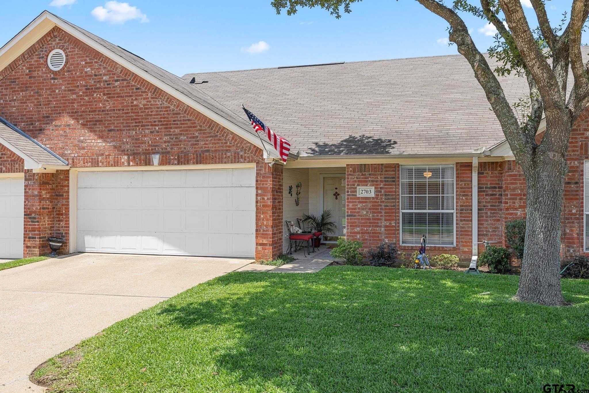 photo 2: 5401 Hollytree Drive, #2703, Tyler TX 75703