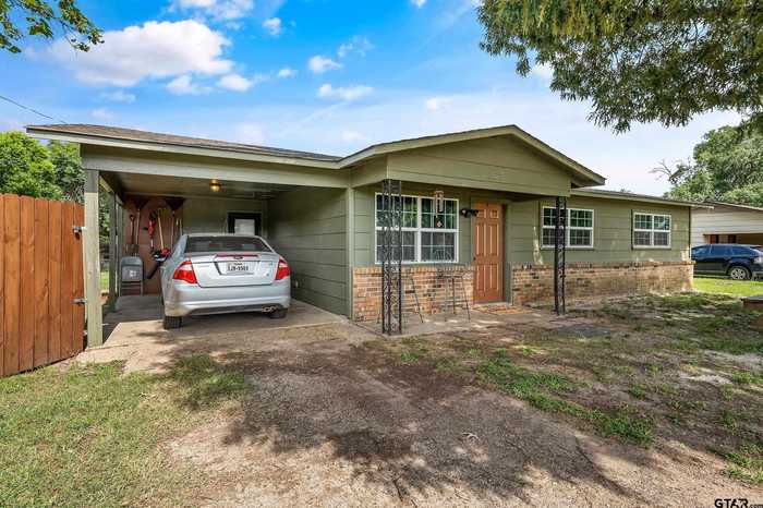 photo 1: 1203 Mills, Jacksonville TX 75766