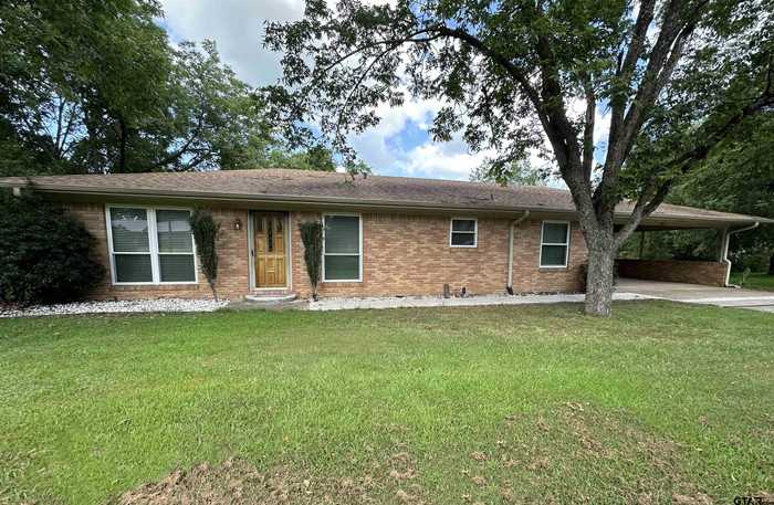 photo 2: 107 Mahan, Pittsburg TX 75686