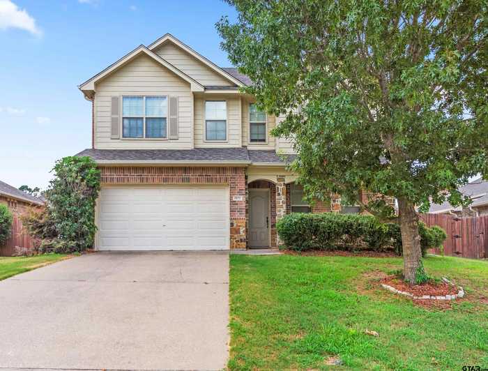 photo 1: 6679 Lacebark Cir, Tyler TX 75703