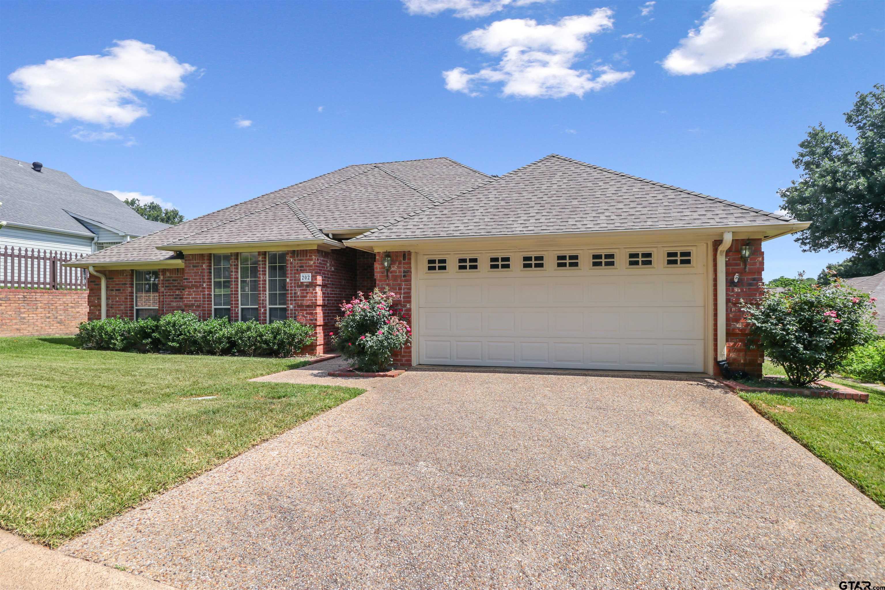 photo 3: 202 Lansdowne Terrace, Tyler TX 75703