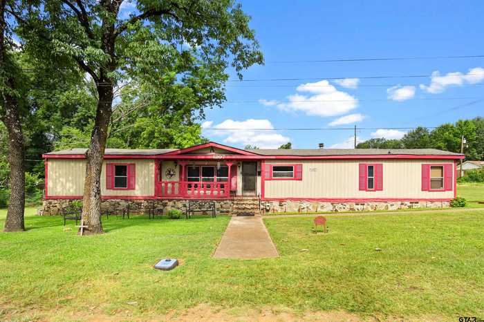 photo 1: 1207 Jefferson, Jacksonville TX 75766