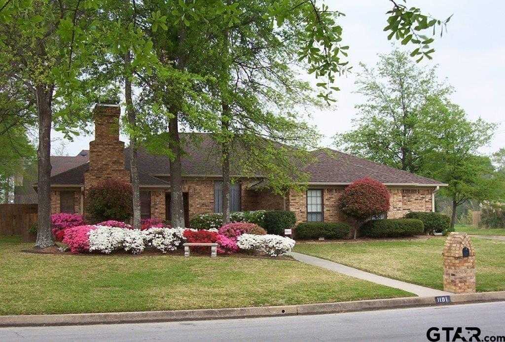 photo 1: 1101 Wimbledon, Tyler TX 75703