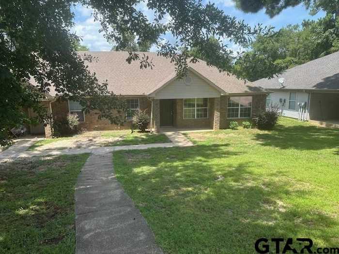 photo 1: 2654 Westminster Dr, Tyler TX 75701