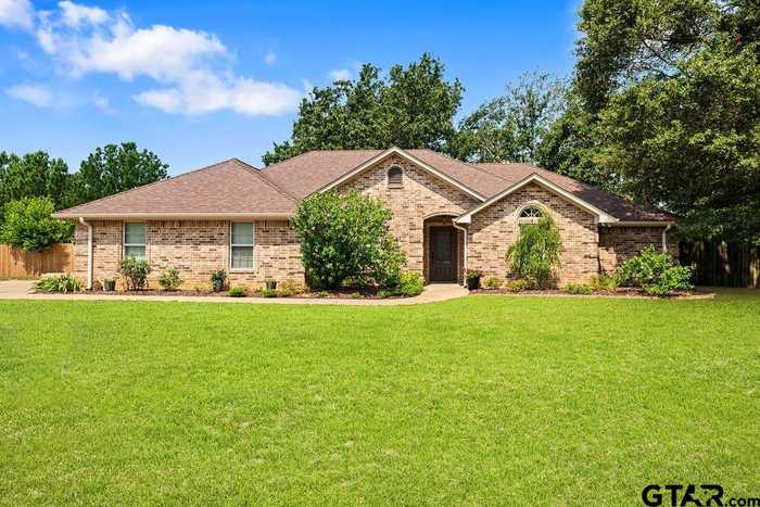 photo 2: 17211 CORY RAY LN, Lindale TX 75771