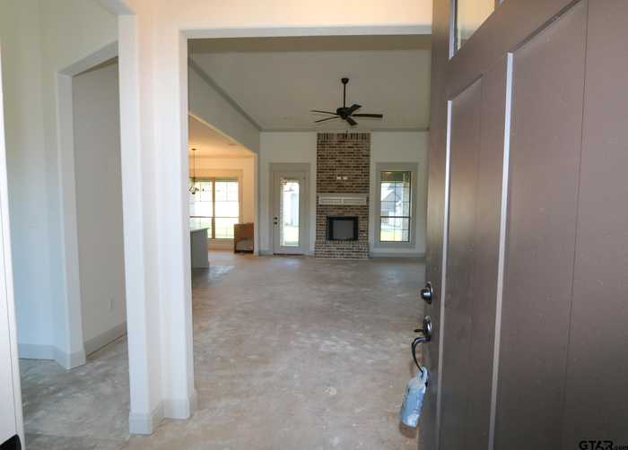 photo 2: 11862 Gillian Court, Tyler TX 75703