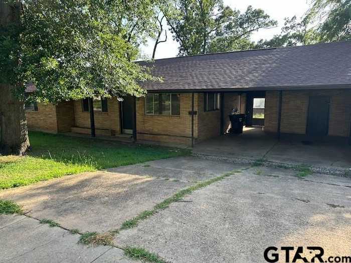 photo 1: 3115 Jan Ave, Tyler TX 75701