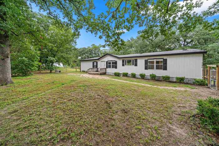 photo 1: 17278 Countrywood, Lindale TX 75771