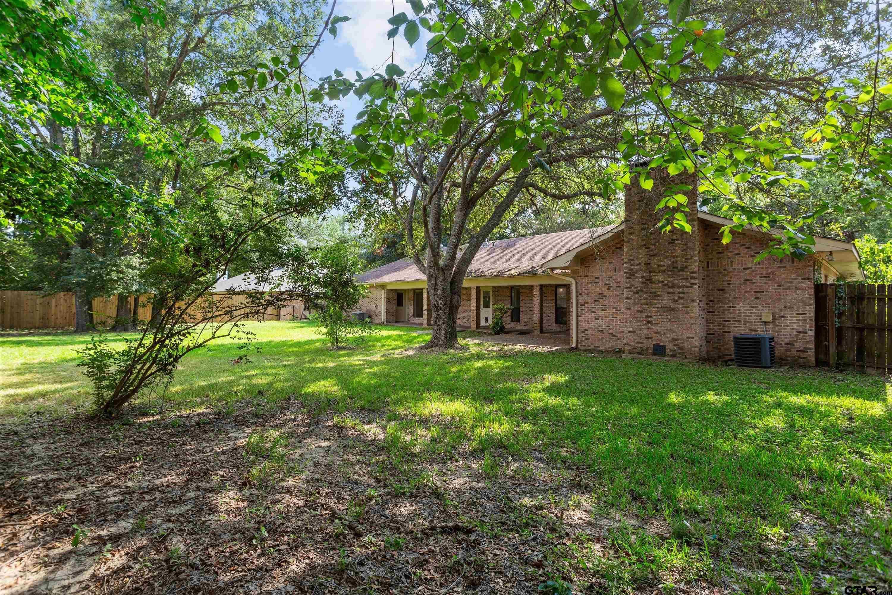 photo 3: 5104 Kingspark Cir., Tyler TX 75703