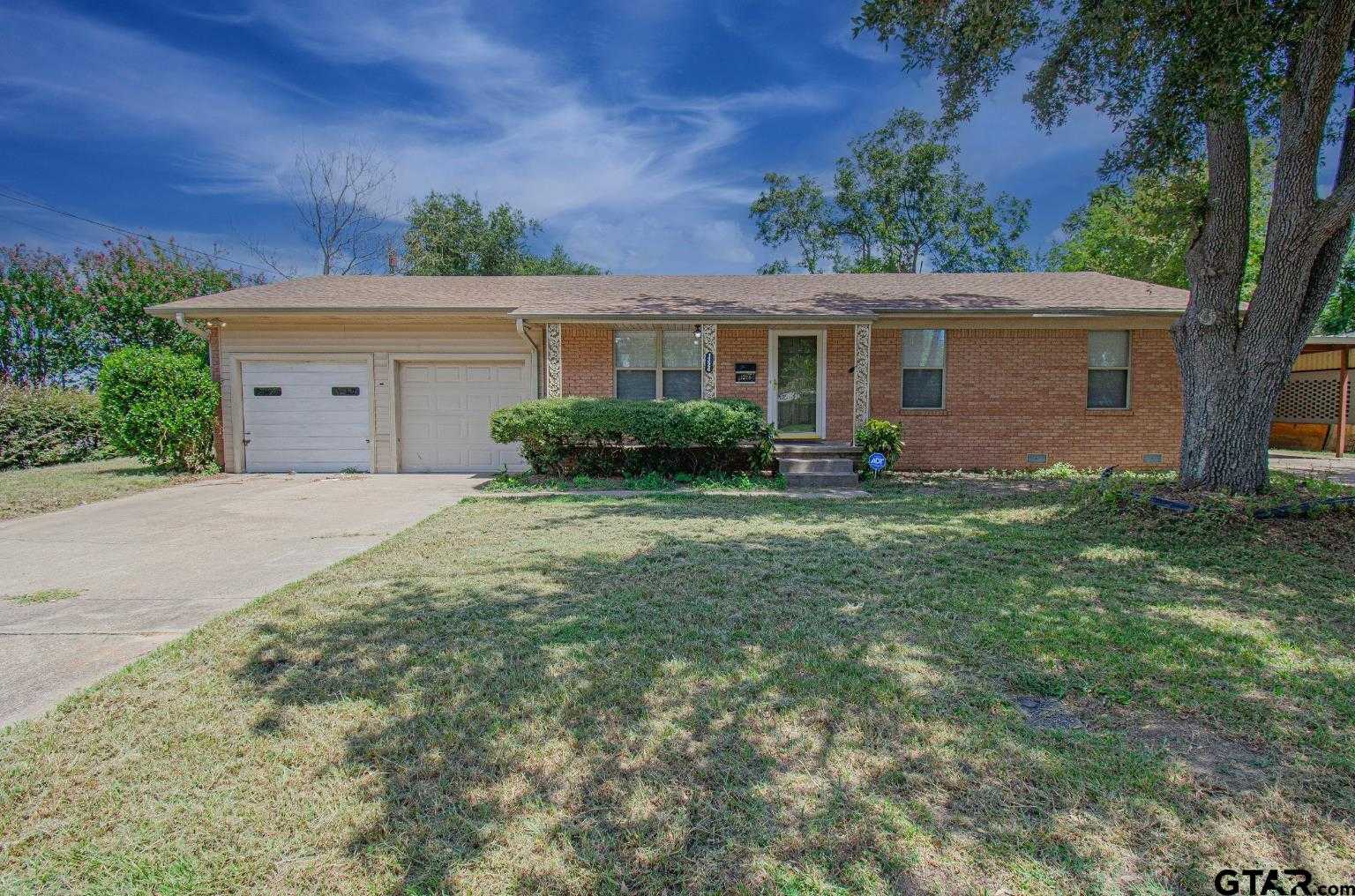 photo 1: 1324 S Tipton, Tyler TX 75701