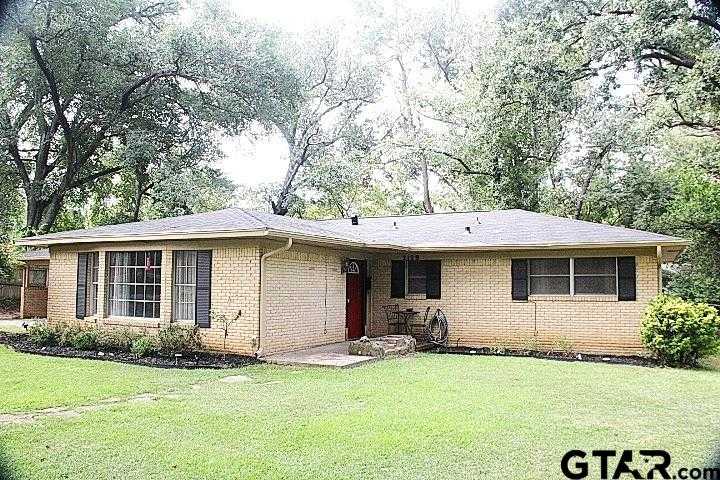 photo 2: 2129 Brookhaven, Tyler TX 75701