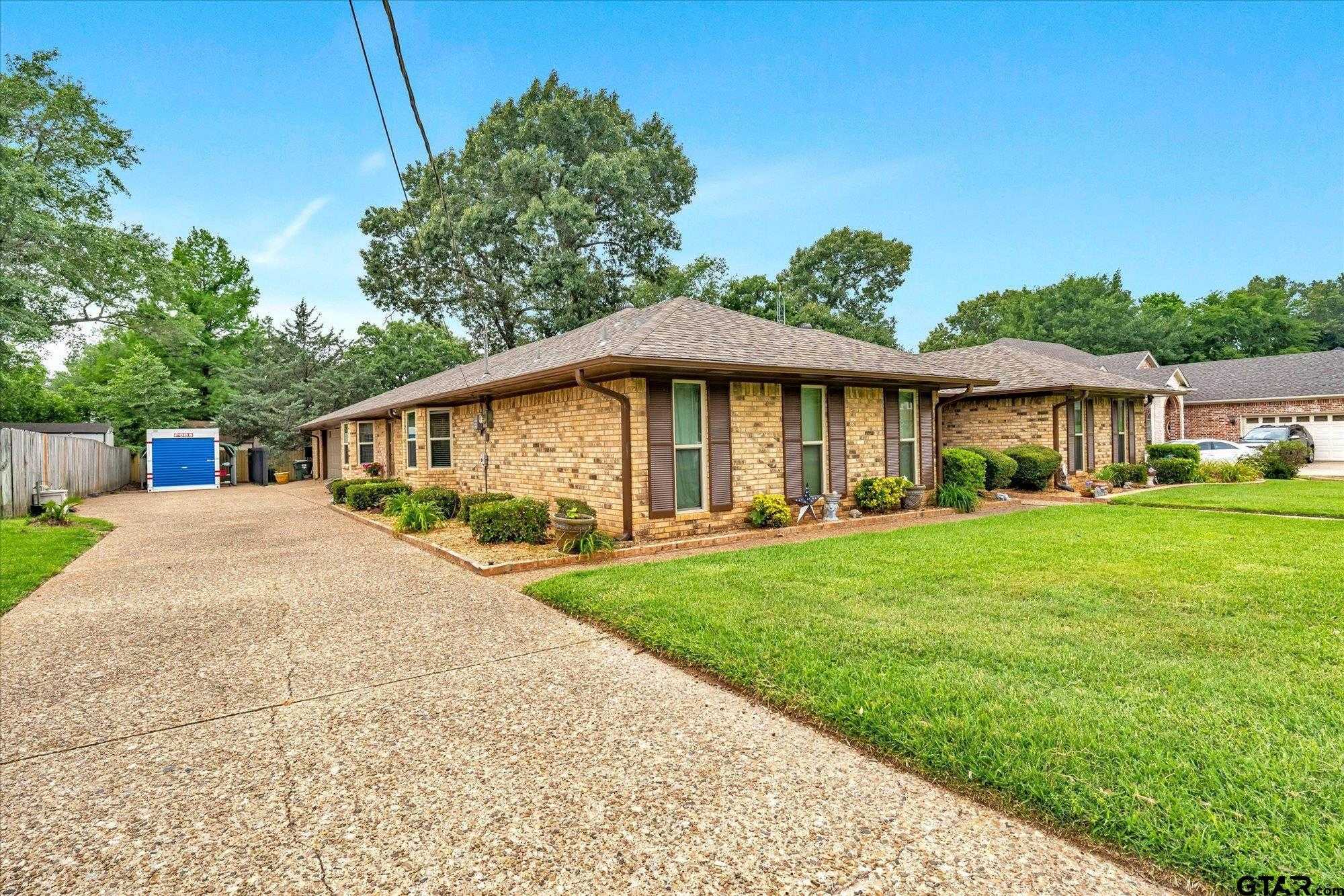 photo 3: 3839 Lamb Drive, Tyler TX 75709