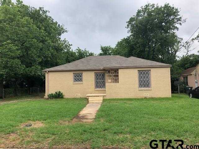 photo 1: 702 W Fifth, Tyler TX 75701