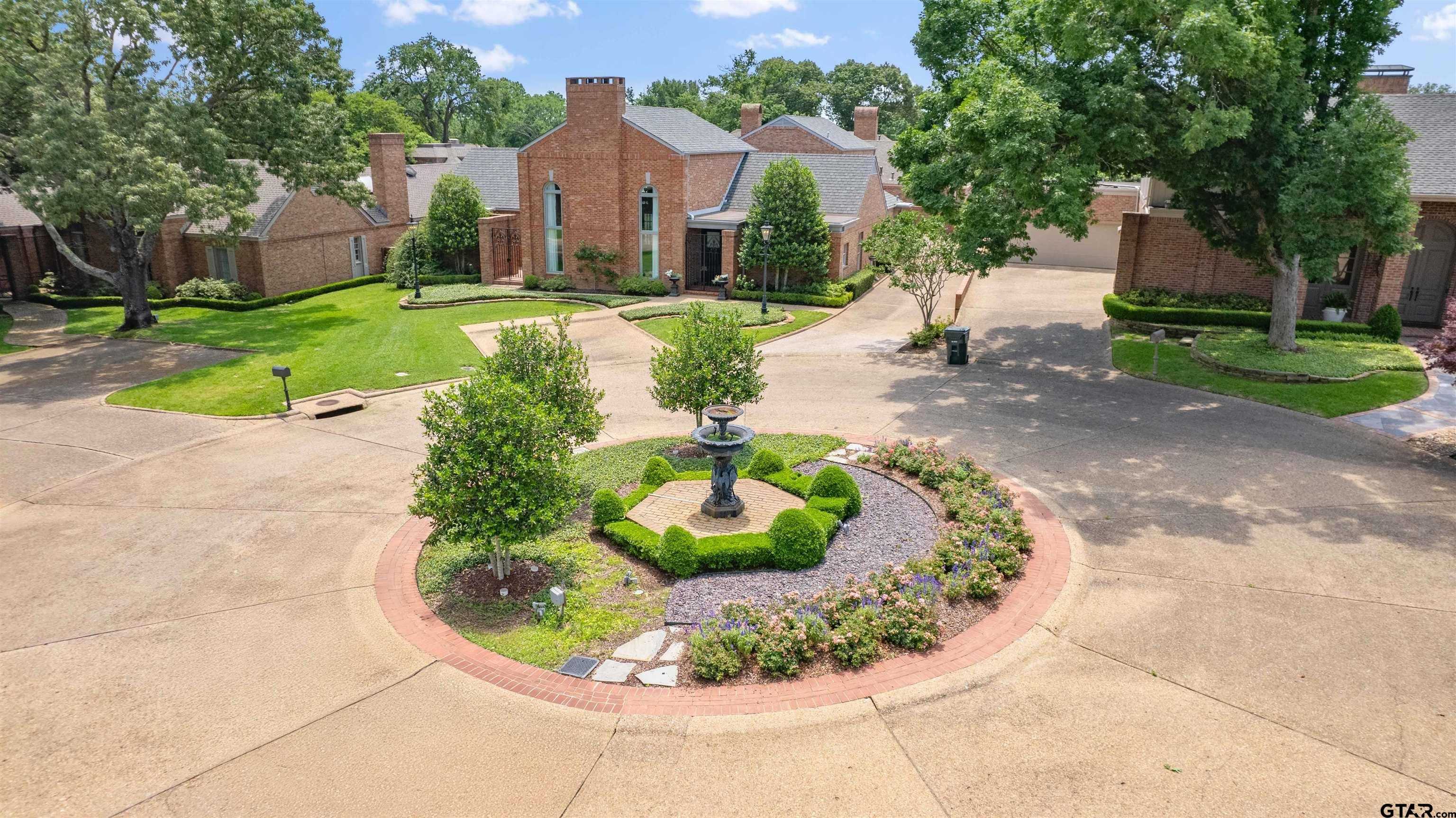 photo 2: 608 Rosemont Place One, Tyler TX 75701