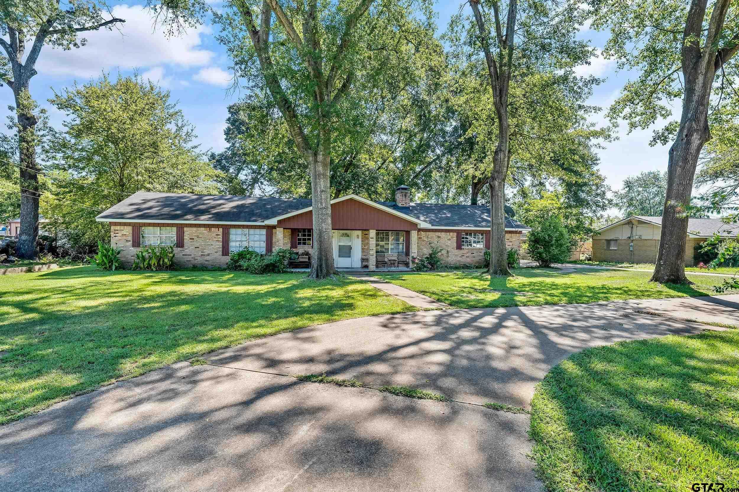 photo 1: 11109 CR 2206(Betty Drive), Tyler TX 75707