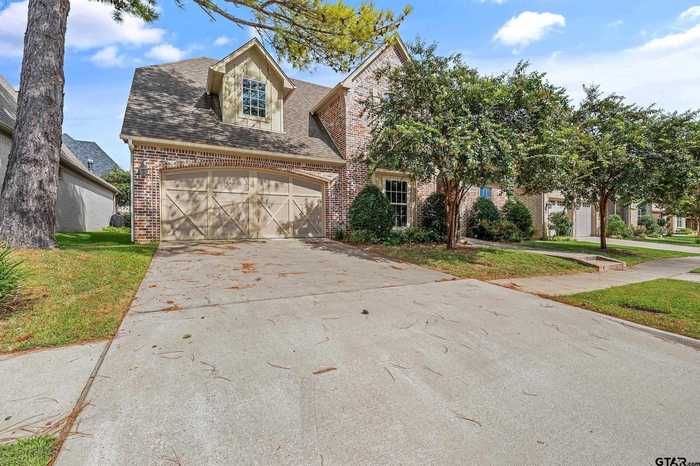 photo 1: 7354 Lake Pointe Cove, Tyler TX 75703