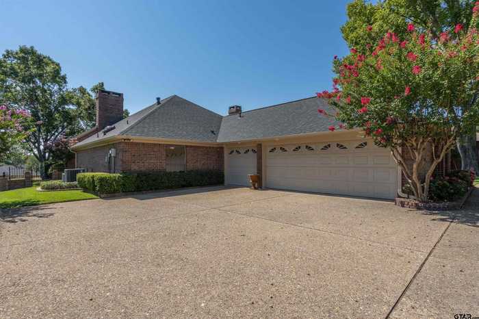 photo 48: 6410 Hollytree Circle, Tyler TX 75703