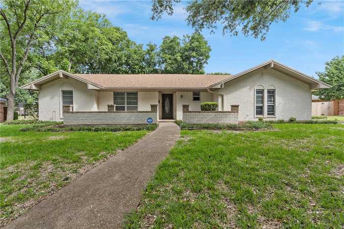 photo 1: 3401 Oakridge Lane, Waco TX 76708