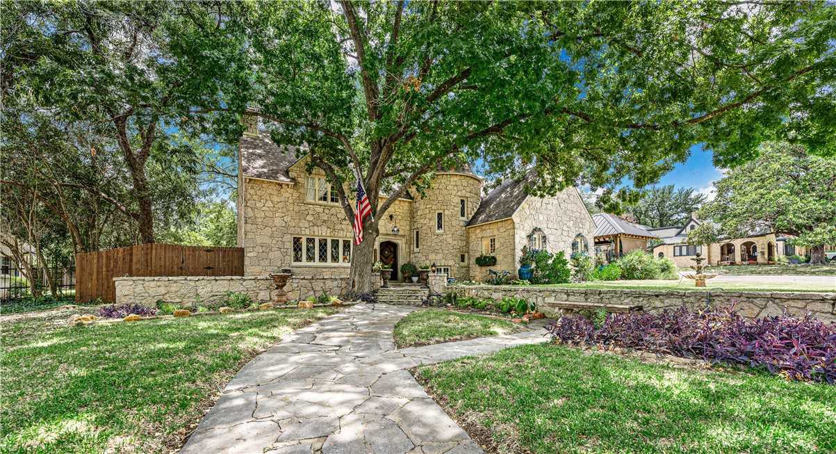 photo 1: 3126 Austin Avenue, Waco TX 76710