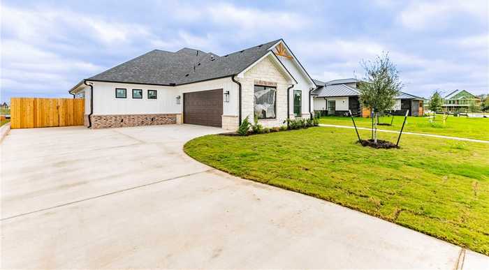 photo 2: 176 Water View Lane, Robinson TX 76706