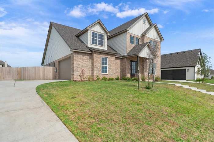 photo 2: 609 Lindsay Lane, Robinson TX 76706