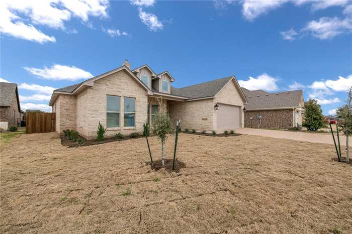 photo 1: 1508 Fabian Drive, Waco TX 76712