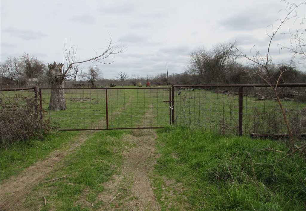 photo 2: UKN CR 286 Street, Marlin TX 76661