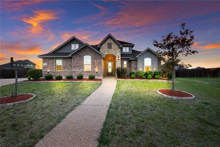 photo 1: 519 Arbor Trail, McGregor TX 76657