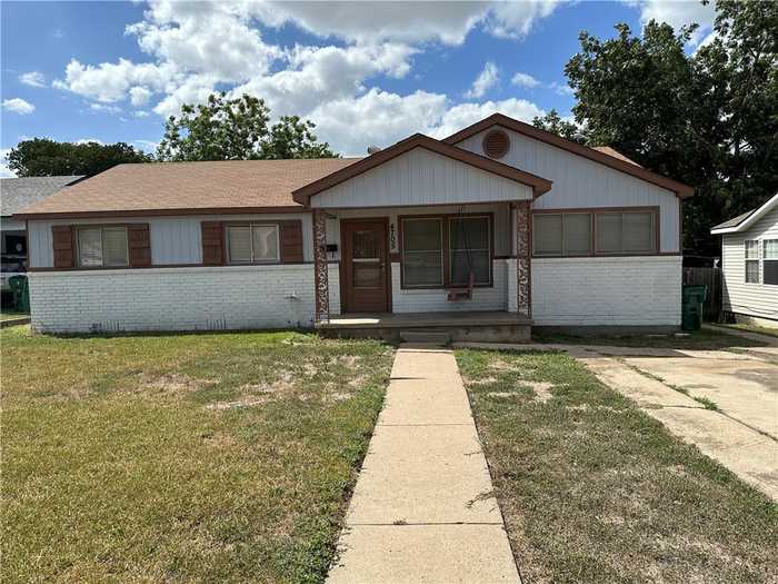 photo 1: 4705 Beverly Drive, Waco TX 76711