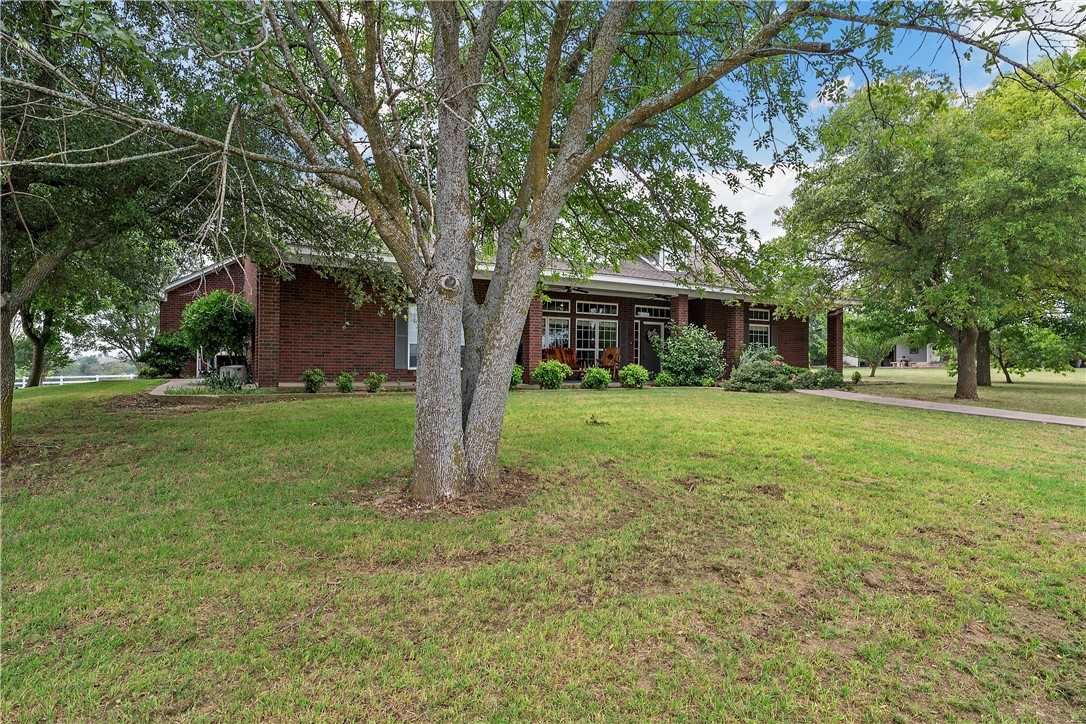 photo 2: 567 Horne Hill Road, McGregor TX 76657