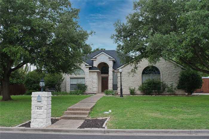 photo 2: 621 S Ruidoso Downs Drive, Robinson TX 76706