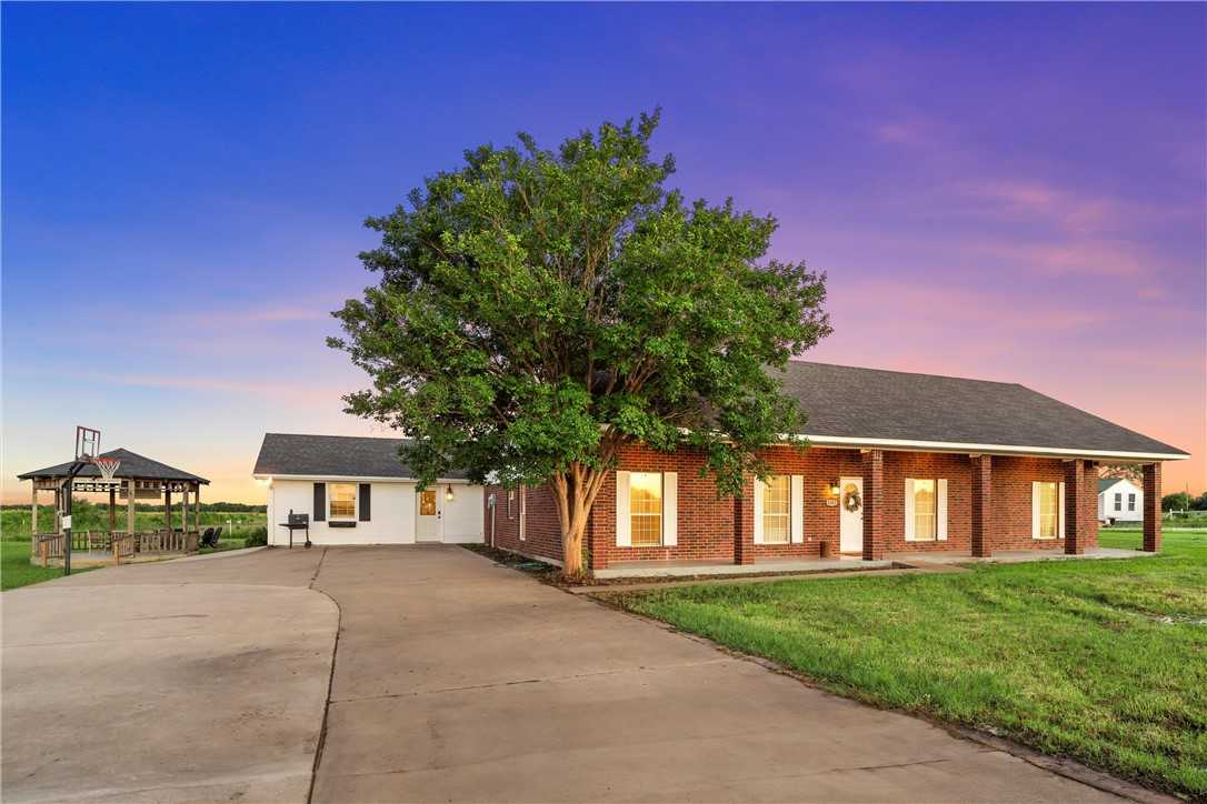 photo 1: 1312 N Rock Creek Road, Waco TX 76708