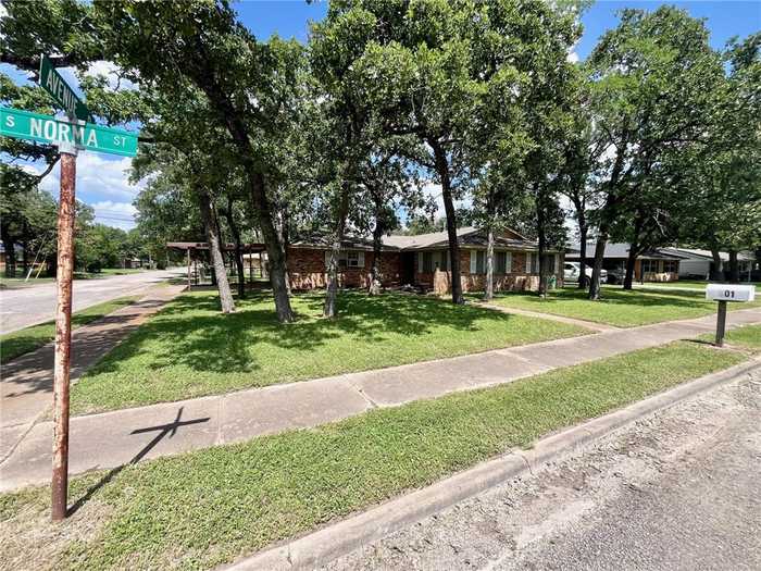 photo 2: 301 S Norma Drive, Waco TX 76705