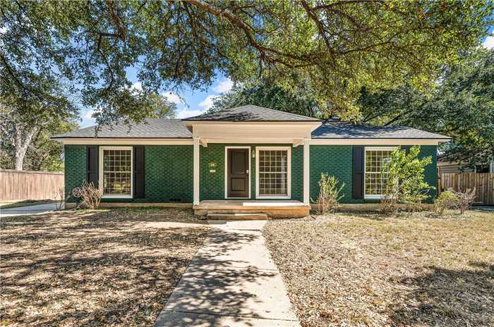 photo 1: 3306 Cumberland Avenue, Waco TX 76707