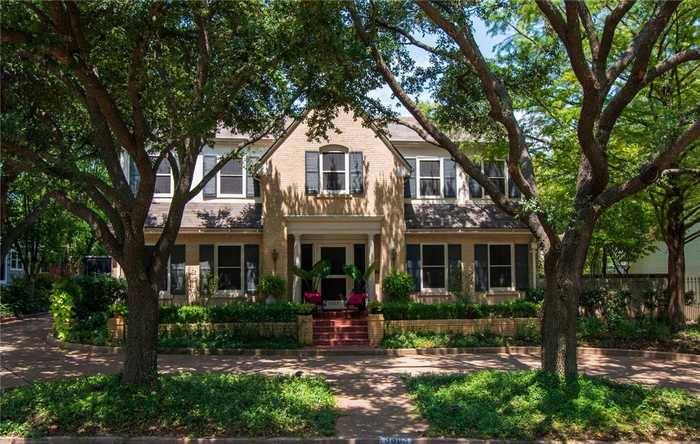 photo 1: 3603 Chateau Avenue, Waco TX 76710