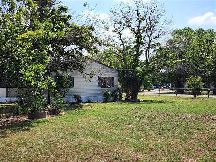 photo 2: 4706 Iowa Street, Waco TX 76705