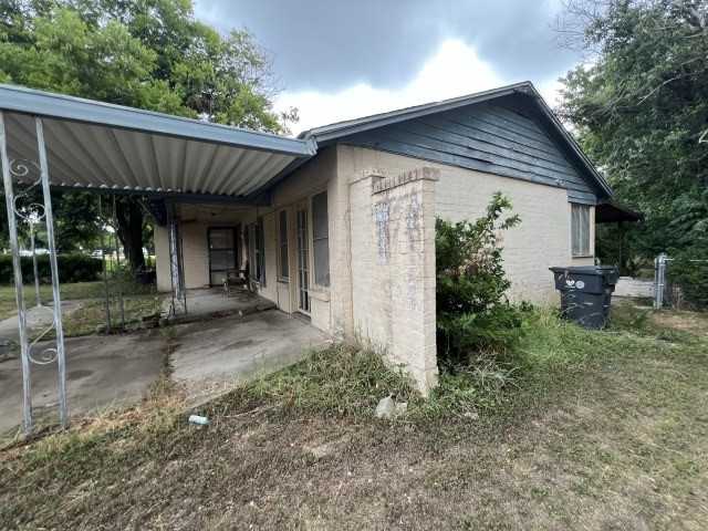 photo 3: 3010 Cole Avenue, Waco TX 76707