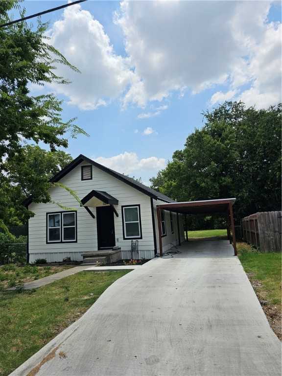 photo 1: 2220 Speight Avenue, Waco TX 76706