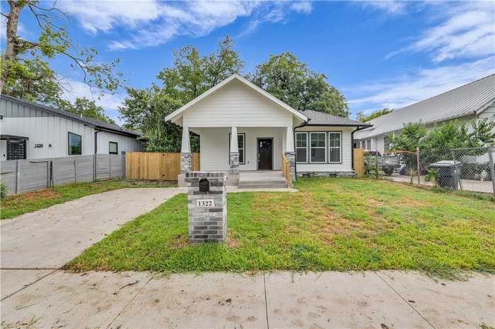 photo 2: 1322 N 11th Street, Waco TX 76707